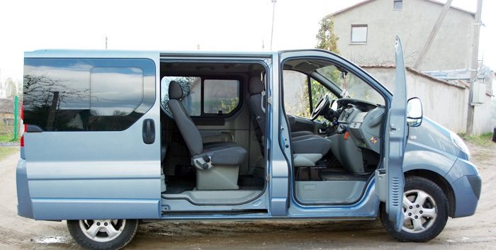 Mikroautobusas su vairuotoju Mikroautobusas su vairuotoju